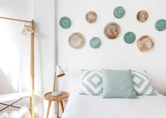 شقة Stroll To Coffee Shops Near A Renovated Hillside In Graca