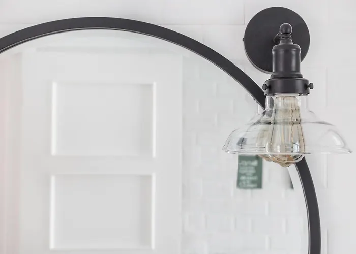 Lejlighed Stroll To Coffee Shops Near A Renovated Hillside In Graca Lisboa